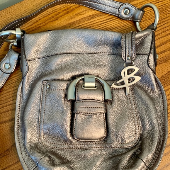 b. makowsky Handbags - B Makowsky Silver Leather Purse